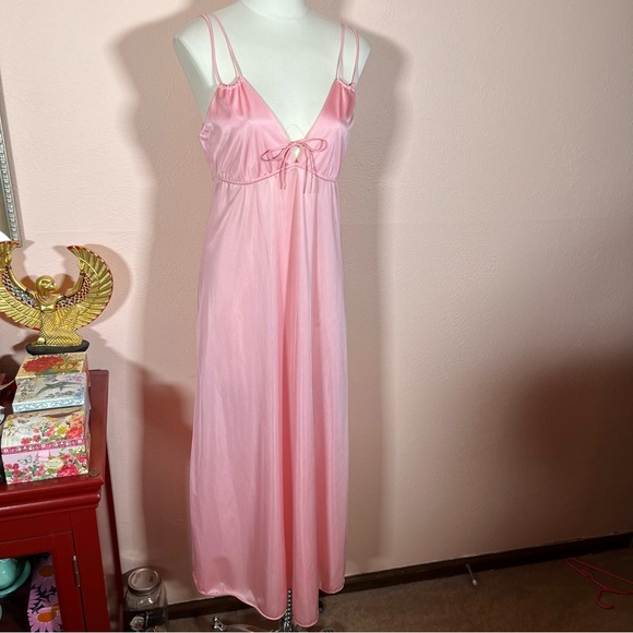 Vintage 1970 Mod Minimalist Pink Satin Feminine Long Slip Dress nightgown - Picture 3 of 16